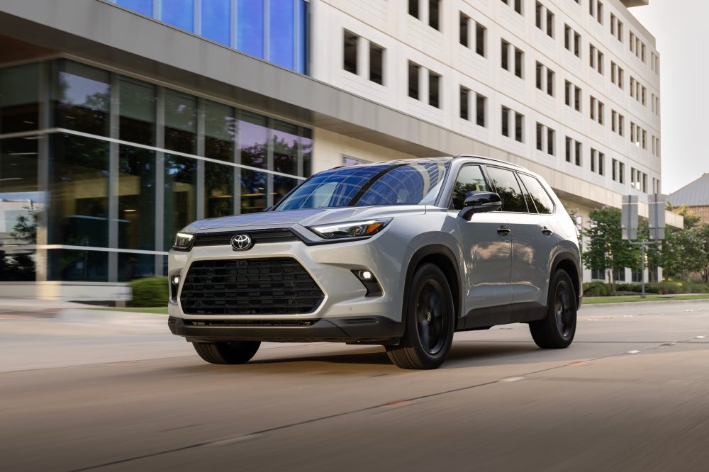 Car Experts Share Four Money-Saving Tips for 2026 Hybrid Shoppers