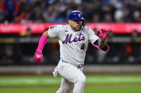 Mets Catcher Francisco Alvarez Sidelined 6-8 Weeks After Knee Surgery