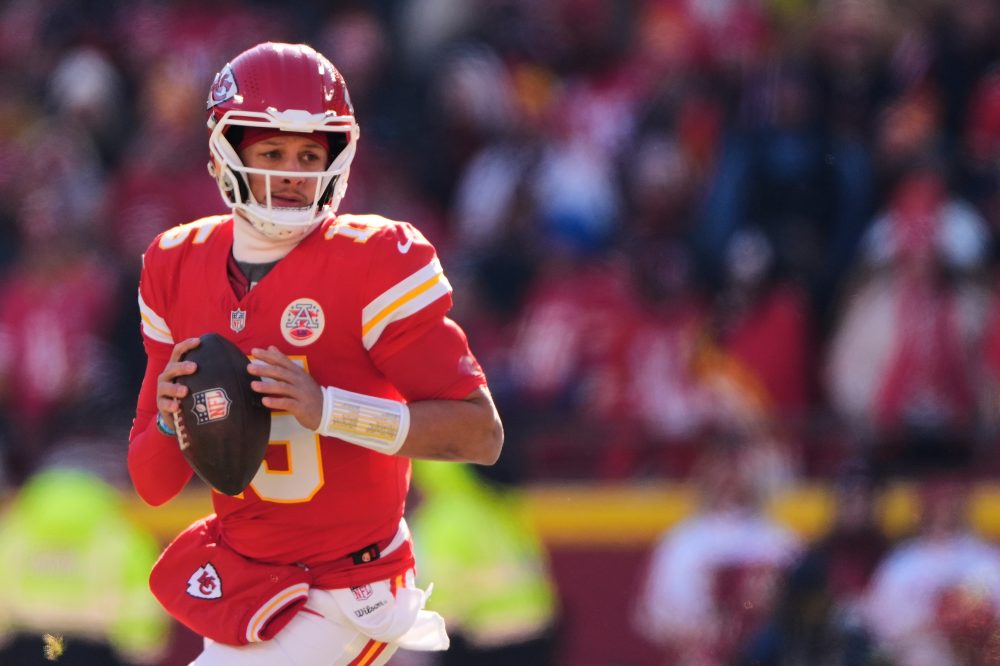 NFL Schedules Chiefs Primetime Games Despite Mahomes’ Knee Injury Recovery