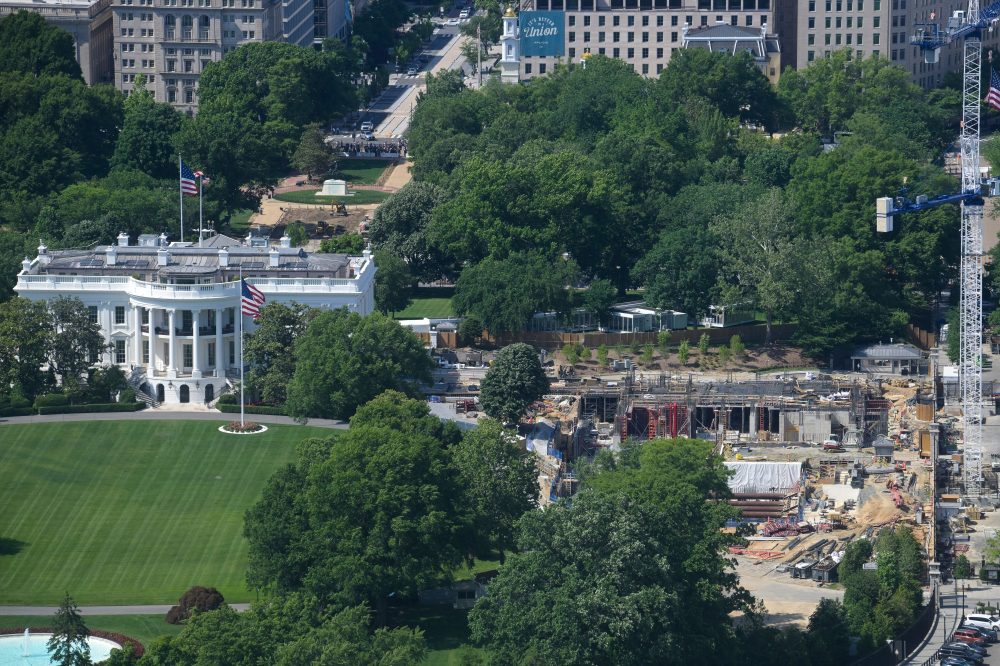 Senate Official Blocks $1 Billion White House Security Funding Plan