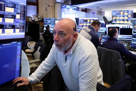 Financial Experts Warn Stock Market Unprepared for Bond Yield Surge