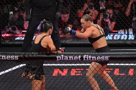 Former UFC Champion Rousey Wins in 17 Seconds, Returns to Retirement