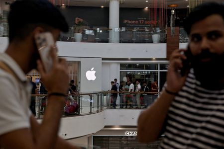 Indian Court Orders Apple to Cooperate in Antitrust Investigation
