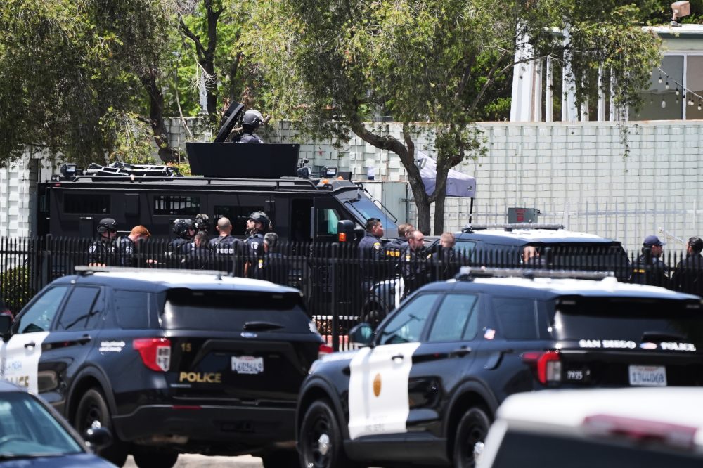 Gunman Opens Fire at San Diego Mosque, Children Evacuated