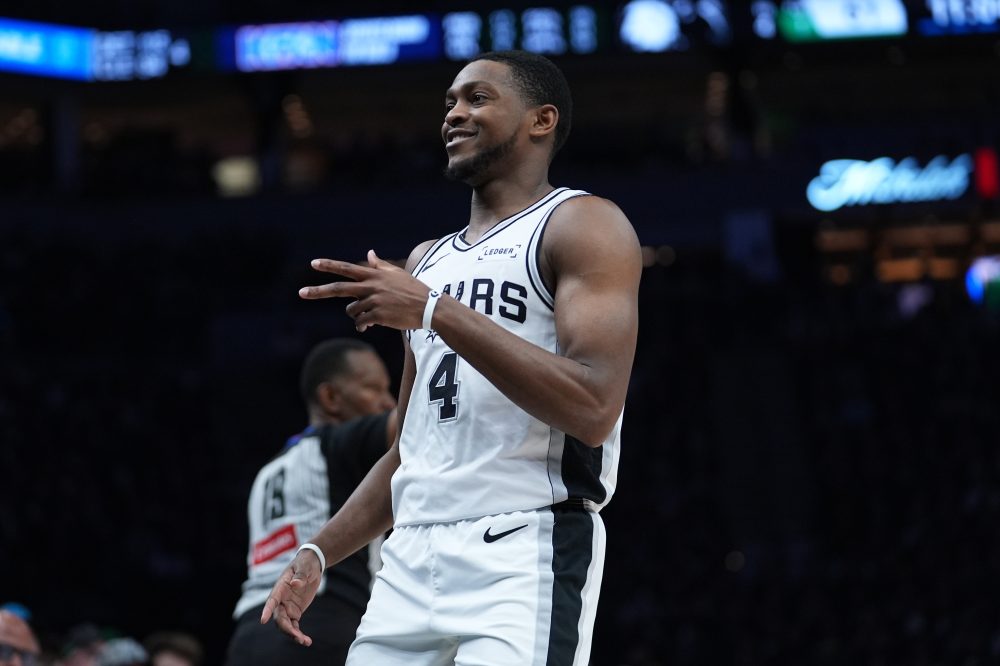 Spurs’ Fox Sidelined for Western Conference Finals Opener Due to Ankle Injury