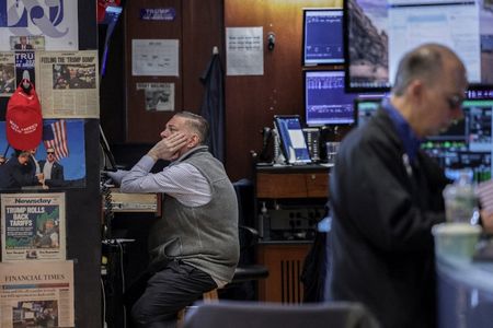 Stock Futures Drop as Chip Stocks Fall, Inflation Concerns Mount
