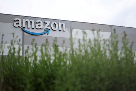 Amazon Cuts Support for Older Kindle E-Readers, Leaving Devoted Users Frustrated