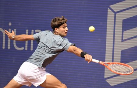 American Tennis Star Ben Shelton Falls in Major Upset at Hamburg Open