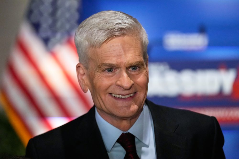 Senate Moves Forward with Bill to End Iran Conflict After GOP Senator Switches Sides