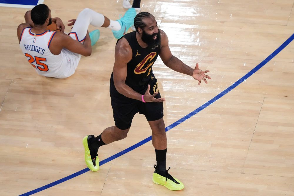 Brunson Exploits Harden Matchup as Knicks Stun Cavs in Game 1 Comeback