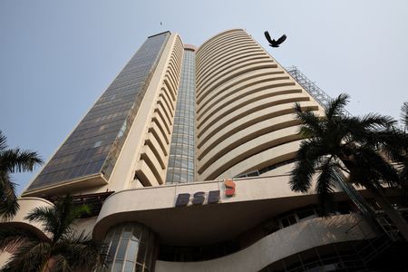 International Investors Pull Billions from Asian Stock Markets as Interest Rates Rise