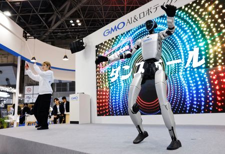 Survey: Third of Japanese Companies Embrace AI-Powered Robotics