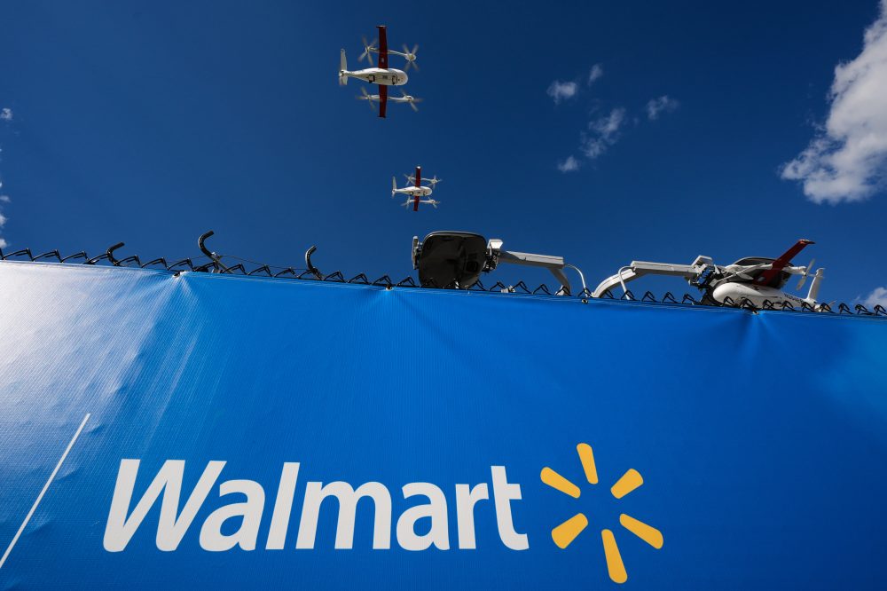 Walmart Reports Strong Sales but Warns of Economic Uncertainty Ahead