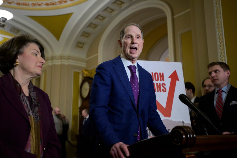 Key Government Sites Missing from New Data Protection Rules, Lawmakers Say