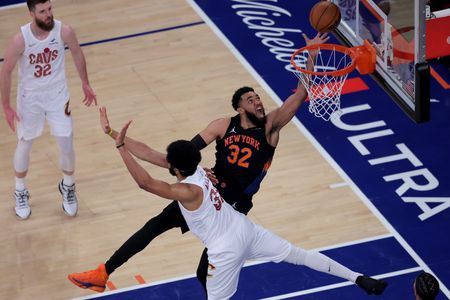 Hart’s 26 Points Power Knicks to 2-0 Series Lead Over Cavaliers