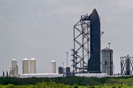 SpaceX IPO Sparks Wall Street Debate Over Founder Control Structures