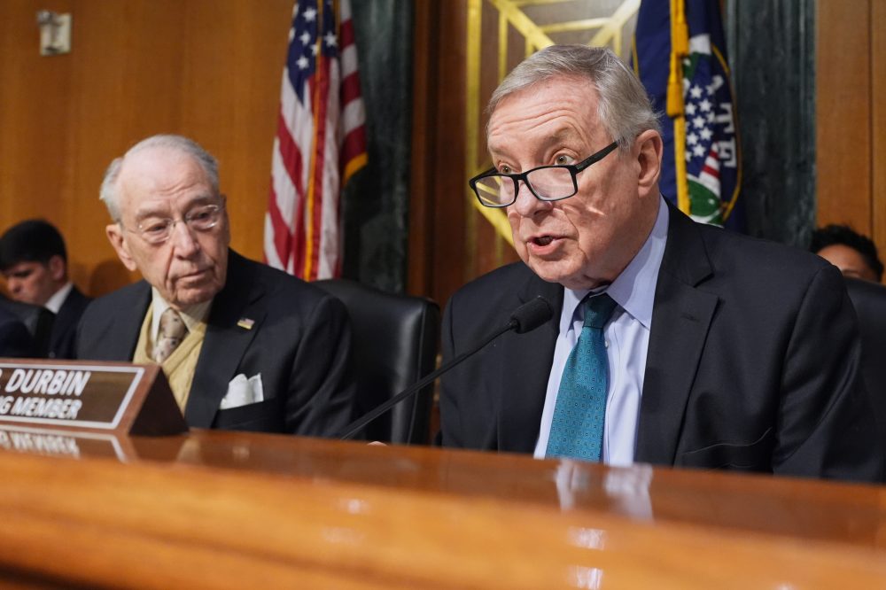 Bipartisan Senators Demand Pentagon Release Delayed Ukraine Military Aid