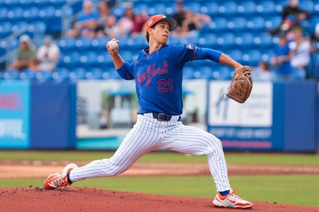Mets Promote Top Prospect Tong, Release Veteran Closer Kimbrel