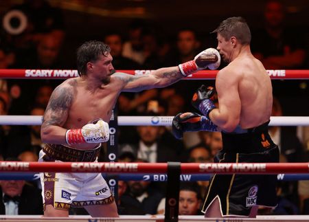 Ukrainian Champion Usyk Narrowly Escapes Upset with Last-Second Knockout