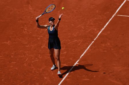 French Open Tournament Kicks Off in Paris with Sunny Weather and Star Matches