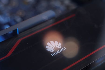Chinese Tech Executive Emerges as Symbol of Semiconductor Independence