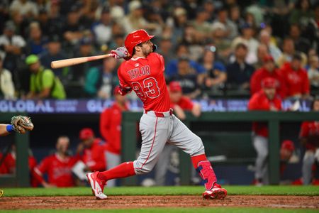 Veteran MLB Player Chris Taylor Calls It Quits After 12-Season Career