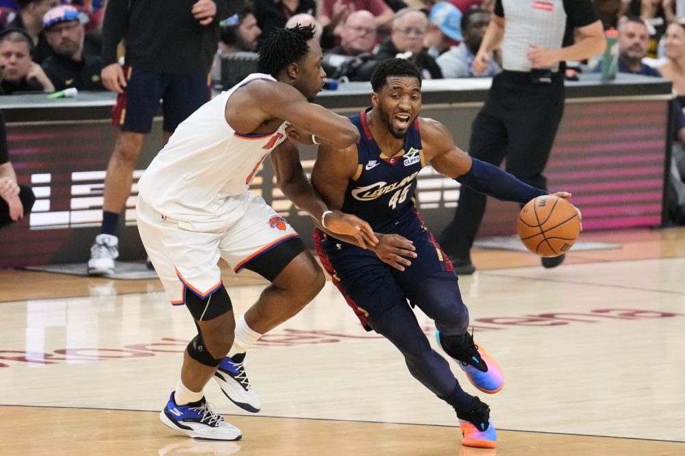 Knicks Complete Sweep of Cavaliers, Advance to NBA Finals for First Time Since 1999