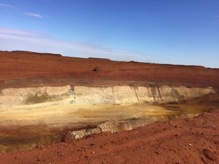 Experts Warn Western Nations Risk Creating Commodity Gluts in China Independence Push