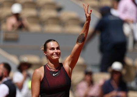 Sabalenka Dominates Opening Match to Advance at French Open