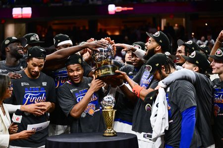 Knicks End 26-Year Wait, Reach NBA Finals After Sweeping Cavaliers