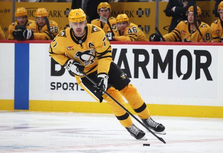 Pittsburgh’s Malkin Extends Career with One-Year Deal