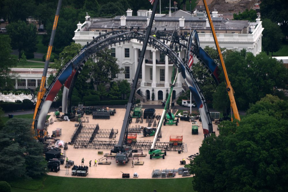 Mixed Martial Arts Arena Being Built on White House Grounds for America’s 250th