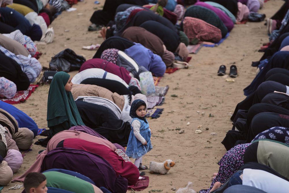 Israeli Military Claims Killing of Hamas Commander in Gaza Strike