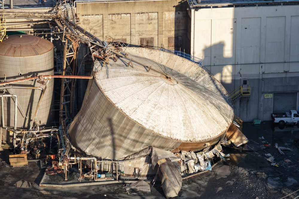 Washington Paper Mill Tank Collapse Leaves 9 Missing, 1 Dead
