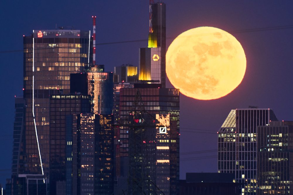 Unusual Blue Micromoon to Light Up Weekend Sky