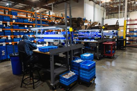 Manufacturing Orders Drop Unexpectedly Despite AI Investment Boom