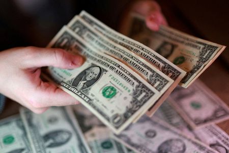 US Dollar Weakens as Reports Surface of Potential Iran Ceasefire Agreement