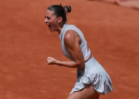 Ukrainian Tennis Star Advances to French Open Round of 16
