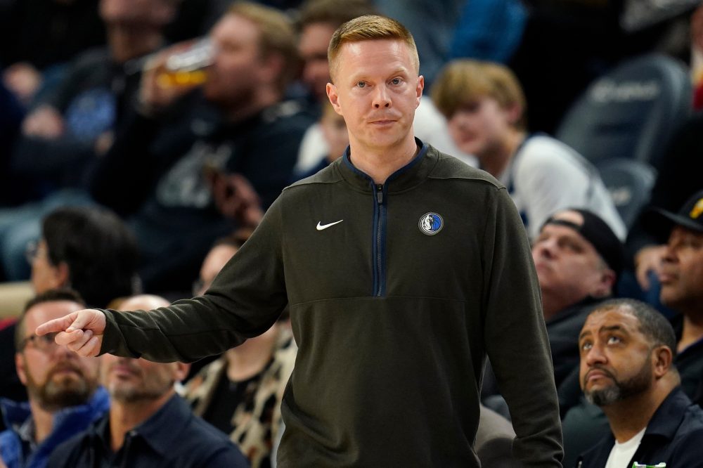 Orlando Magic Close to Hiring Spurs Assistant Sean Sweeney as Head Coach