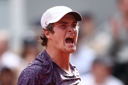 Brazilian Teen Upsets Djokovic at French Open, Derails Grand Slam Quest