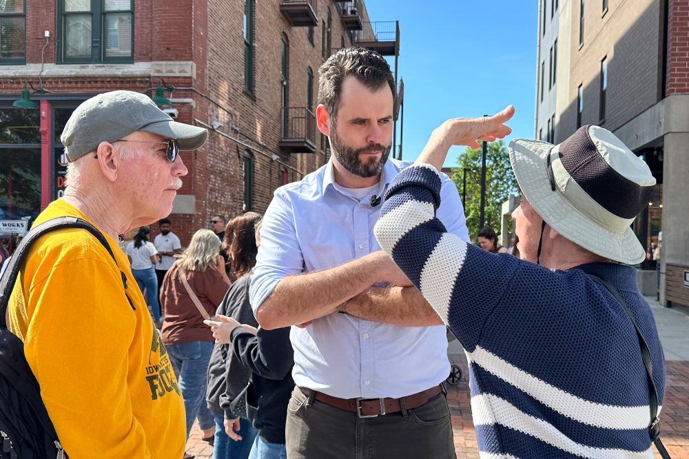 Iowa Democrats Struggle to Choose Between Two Candidates in High-Stakes Senate Primary