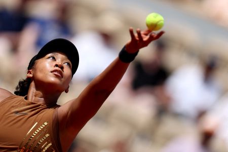 Osaka Advances to French Open Fourth Round After Thrilling Three-Set Battle