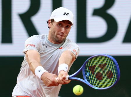 French Open Heats Up as Defending Champions Exit Early