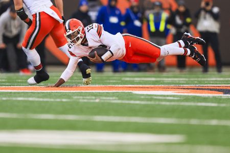 Browns QB Sanders Sets NFL Record with $17.7M Group Licensing Earnings