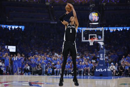 San Antonio Spurs Defeat Thunder in Game 7, Advance to NBA Finals