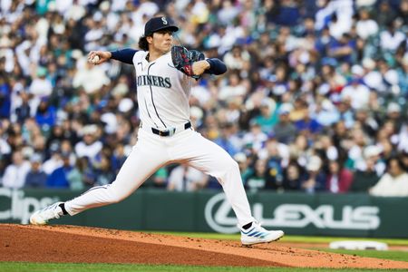Mariners Power Past Diamondbacks with Four Home Runs for Fifth Straight Win