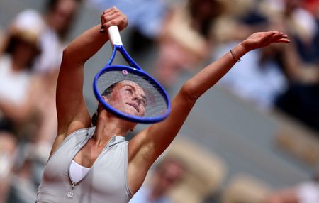 Birthday Upset: Swiatek Stunned in French Open Fourth Round by Kostyuk