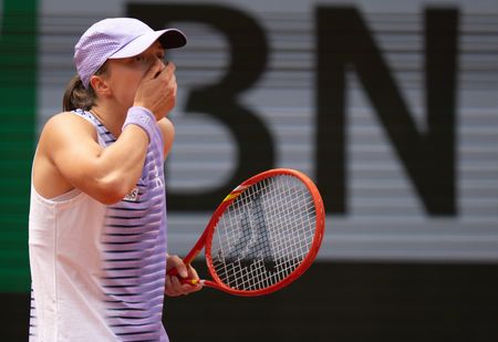 Tennis Star Swiatek Suffers Stunning French Open Loss on 25th Birthday