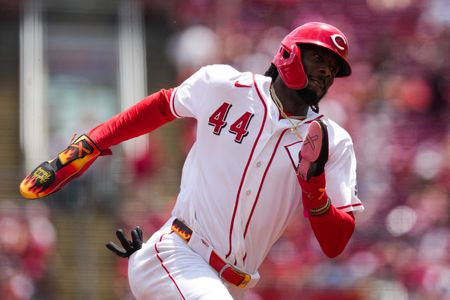 Cincinnati Reds All-Star Elly De La Cruz Exits Game with Hamstring Injury
