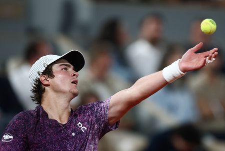 French Open Day 8: Major Upsets and Breakthrough Performances in Paris
